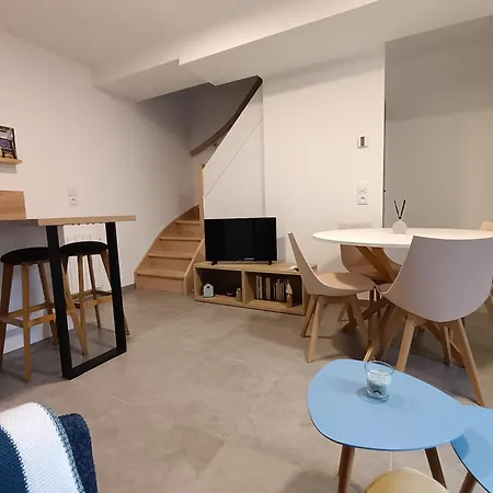 Duplex Moderne De 33m2 - Elegance Et Confort *